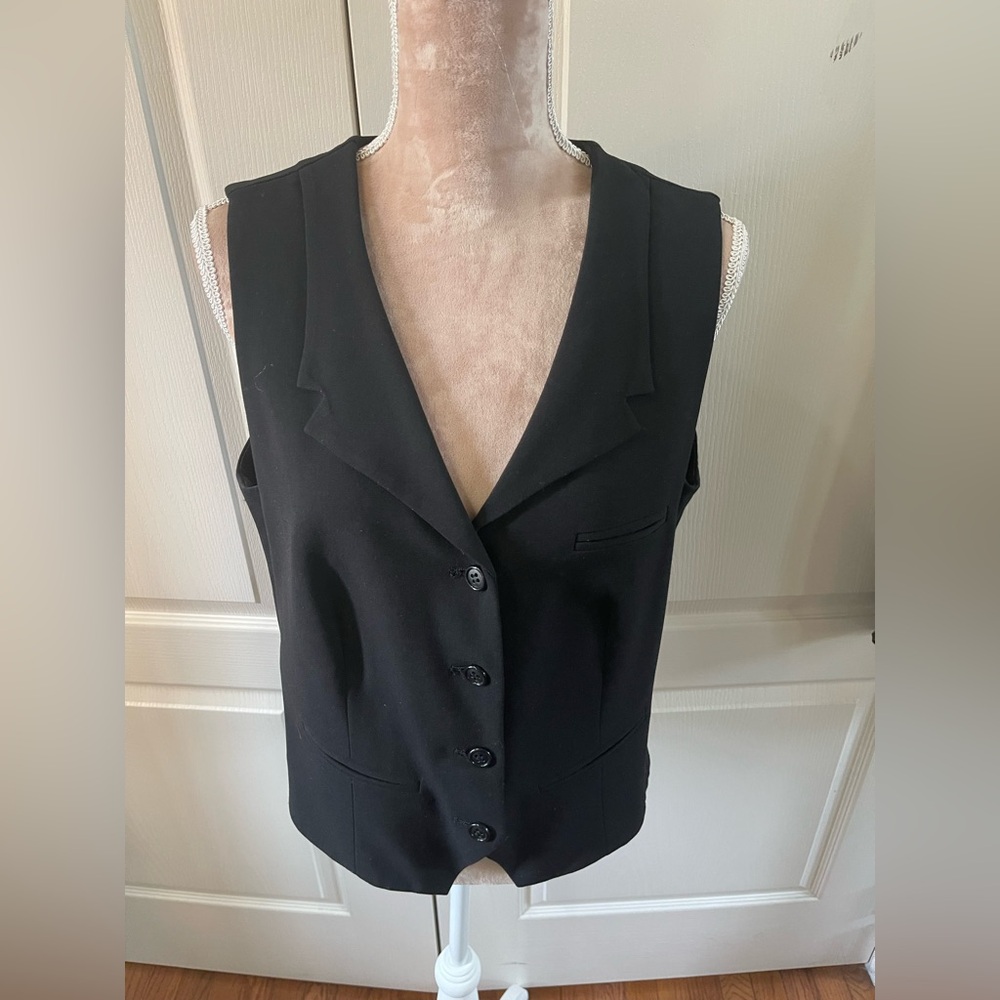 Tailored Black Button-Front Suit Vest with Notched Lapel – Size XL